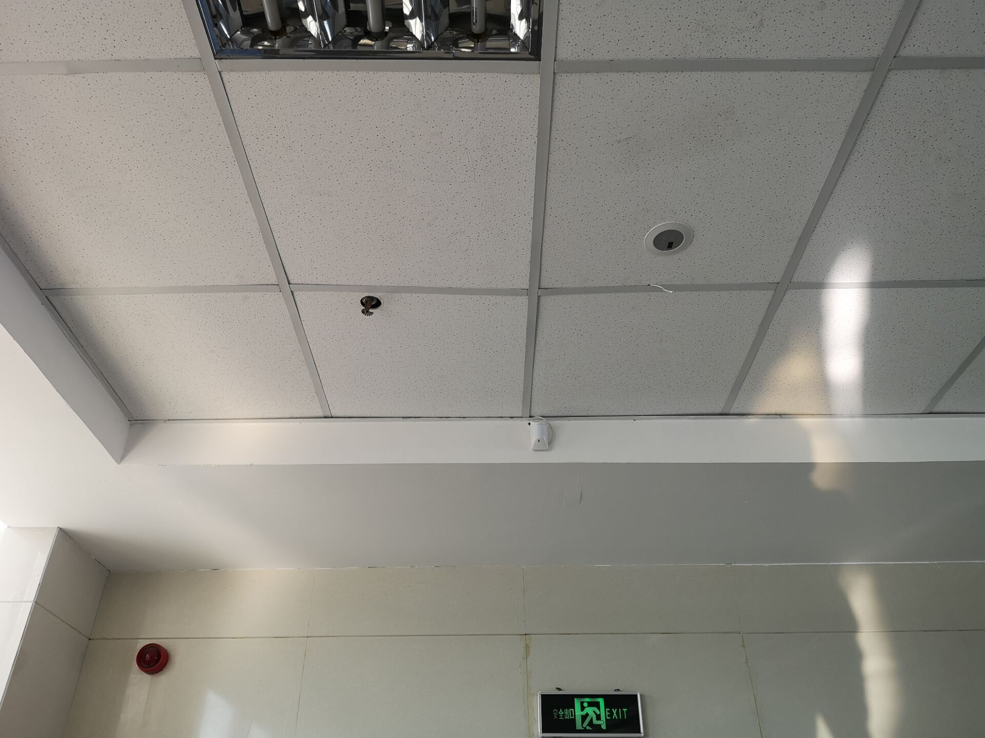 安徽亳州學(xué)院智能圖書(shū)館空調(diào)智能控制